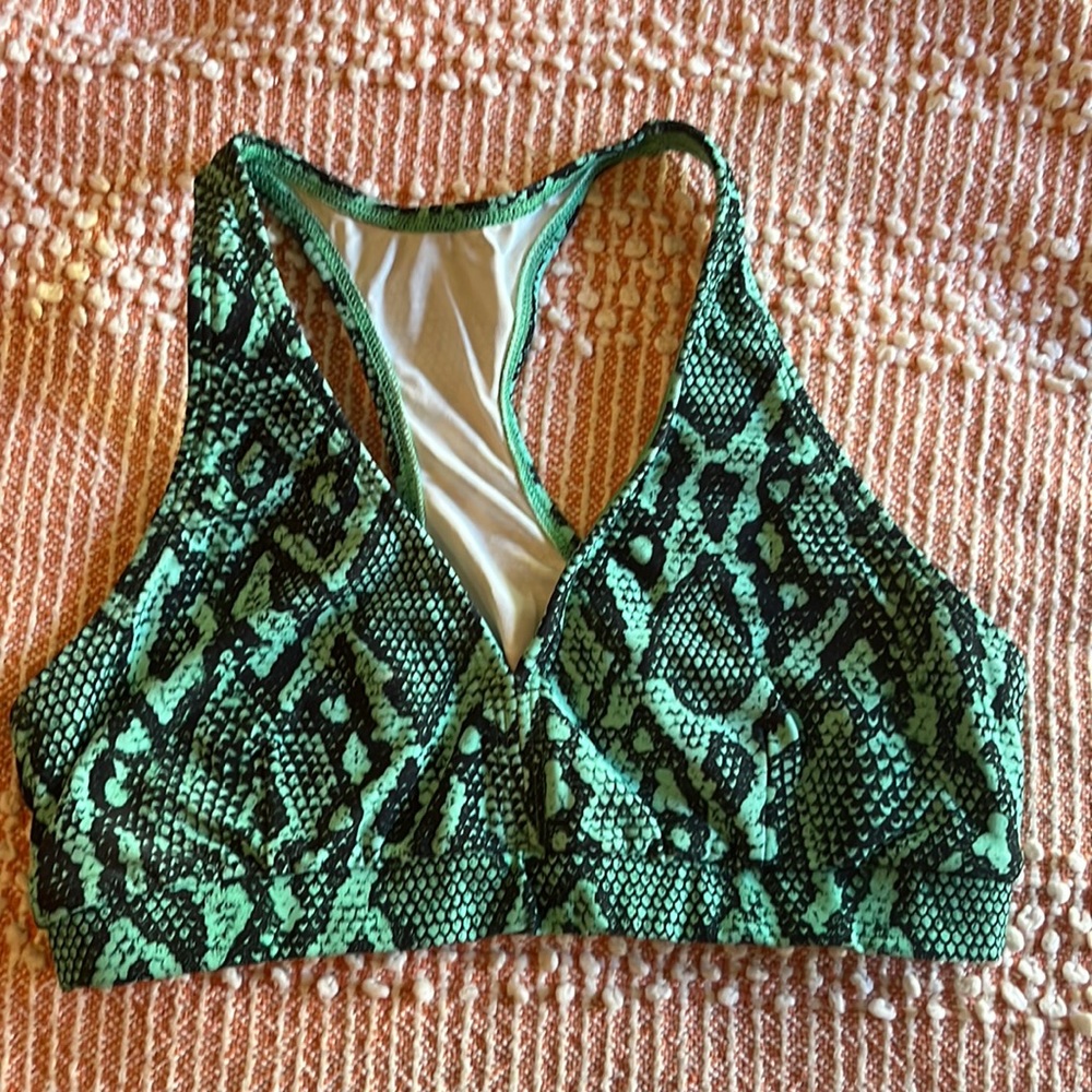 LiCi Boa Sports Bra